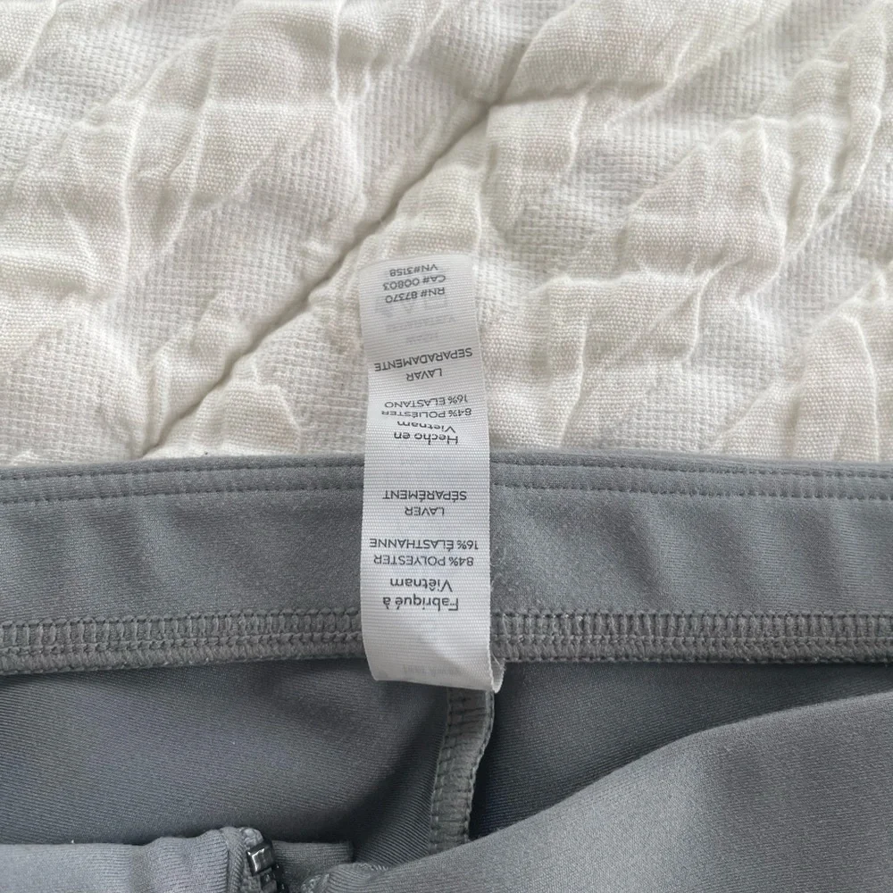 ALO Yoga Gray Zip-Front Sports Bra & High-Waist Leggings Set